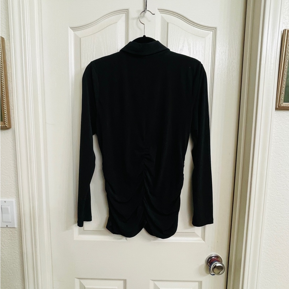 Women’s White House Black Market Black Ruched Button Down Shirt Size Medium - Picture 3 of 5